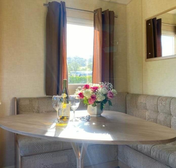 Apartament Rose Corner Axminster Zewnętrze zdjęcie